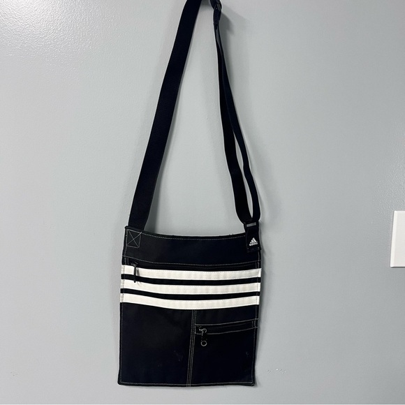 adidas Accessories - vintage y2k adidas‎ flat crossover messenger bag black 3 stripe adjustable